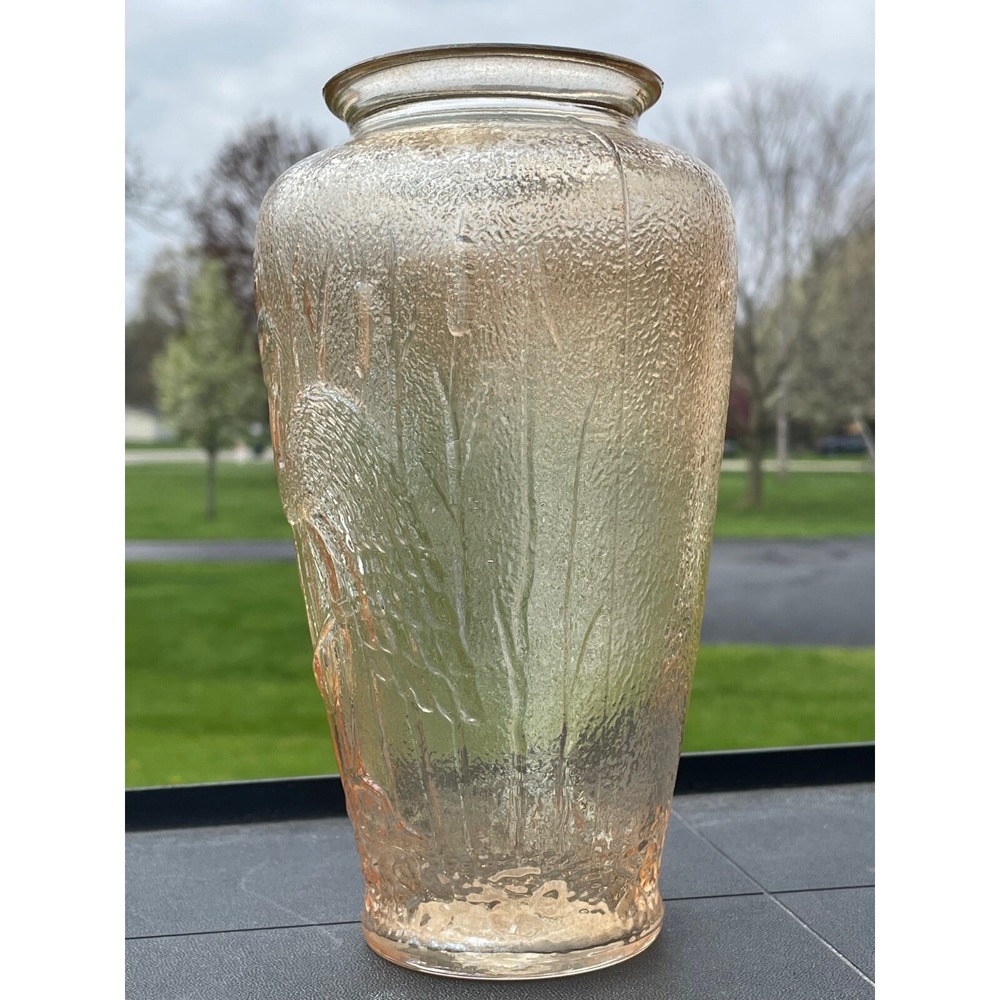 Merigold Carnival Glass Vase Stork Heron Cattails Flowers Iridescent Vintage - Picture 5 of 15